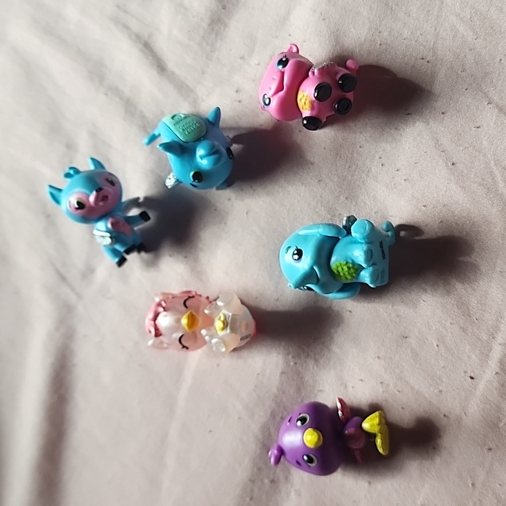6 mini hatchanimals